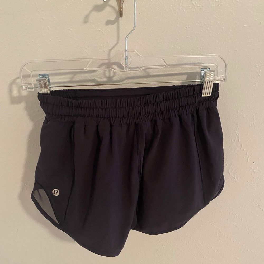Lululemon navy blue hotty hot shorts